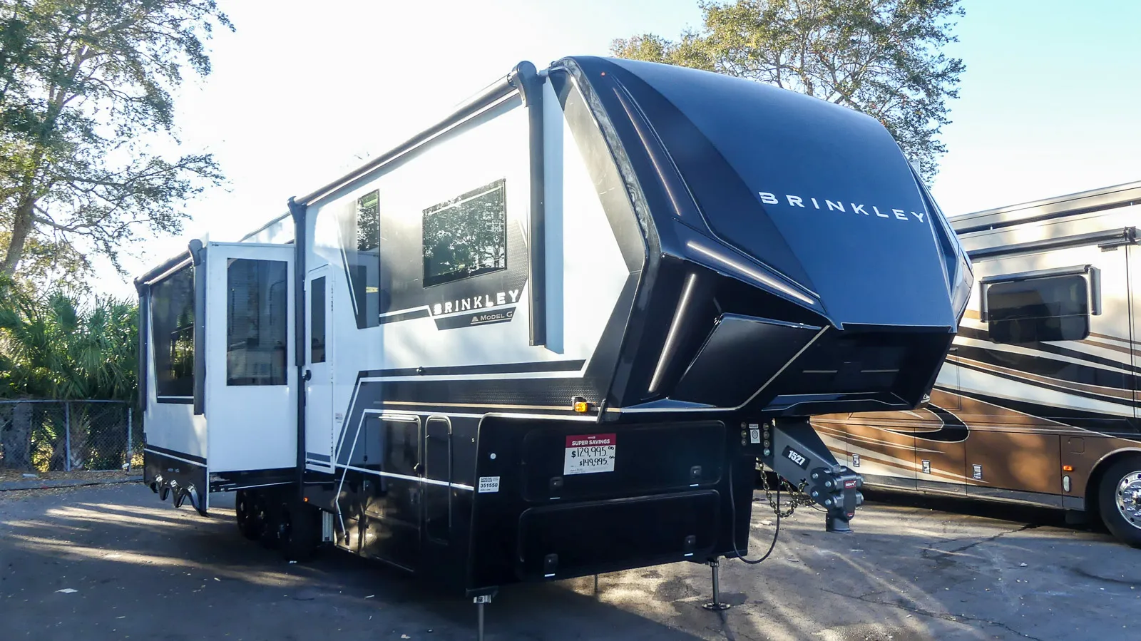 2025 Brinkley Model G 3250 - Photo 2