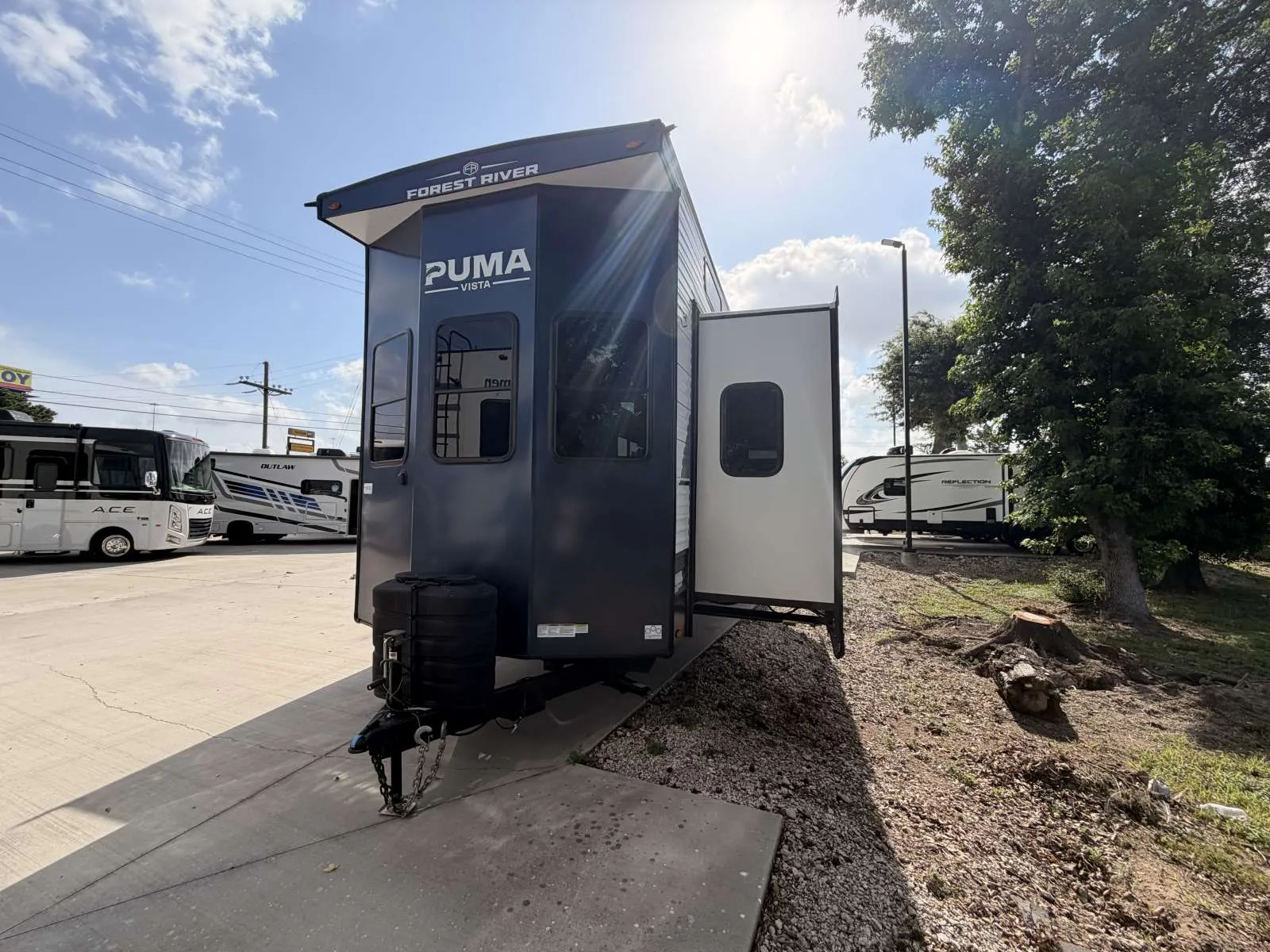 2026 Forest River Puma Vista 403LFT - Photo 2