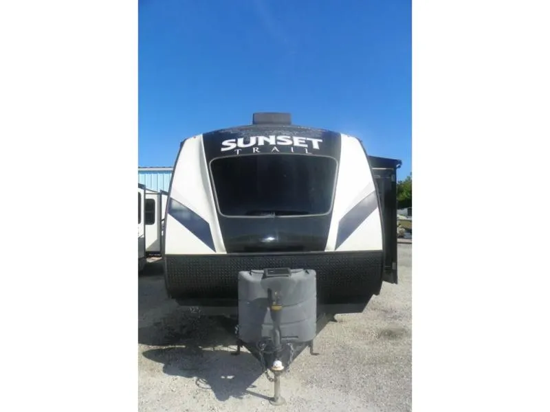 2017 CrossRoads RV Sunset Trail Grand Reserve 33RL - Photo 2