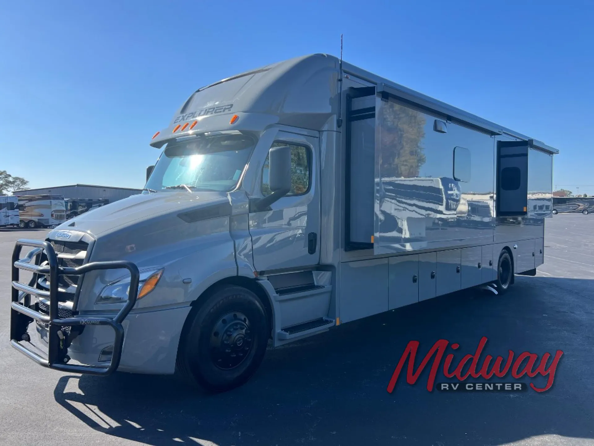 2025 Renegade RV Explorer 40ERB - Photo 4