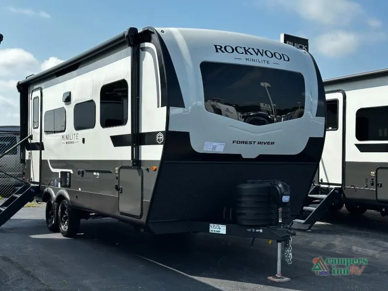 2027 Forest River Rockwood Mini Lite 2205S - Photo 2