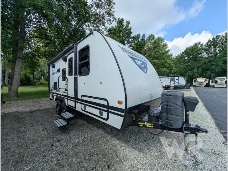 2020 Winnebago Micro Minnie 2106DS - Photo 2