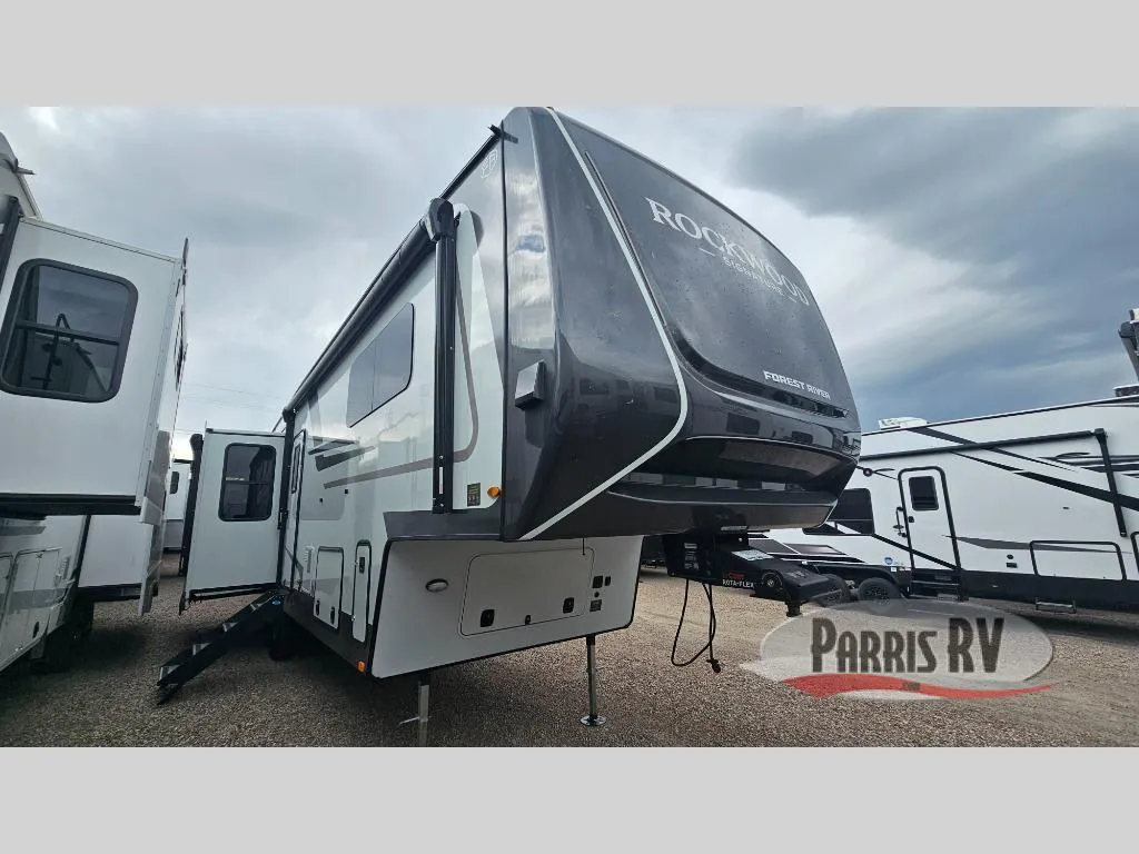 2027 Forest River Rockwood Signature 361RL - Photo 2