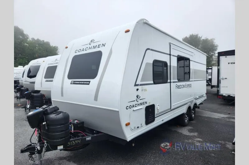 2026 Coachmen Freedom Express Select 21SE - Photo 4