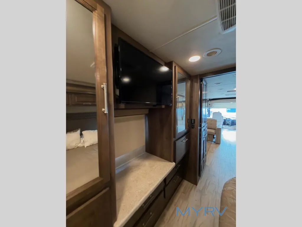 2019 Entegra Coach Emblem 36U, Photos photo 49