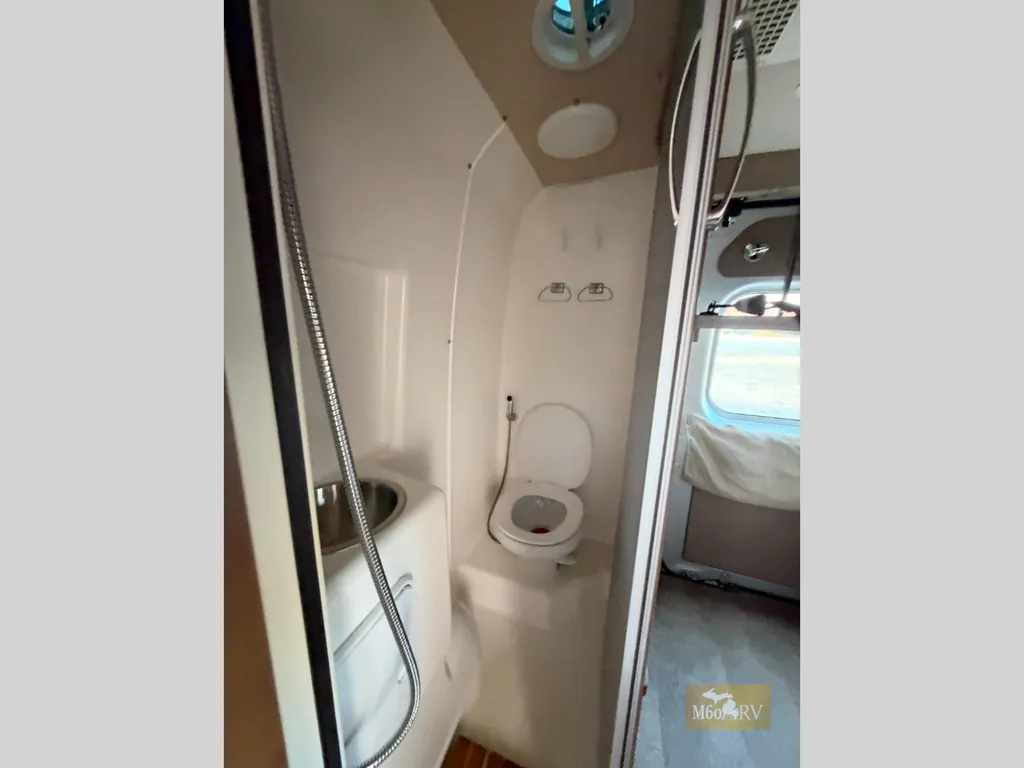 2015 Winnebago Travato 59G, Photos photo 16