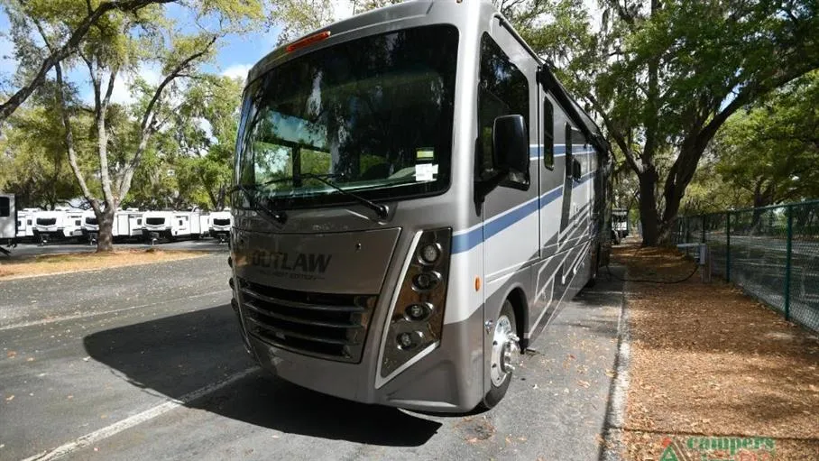 2026 Thor Motor Coach Outlaw 38K - Photo 3