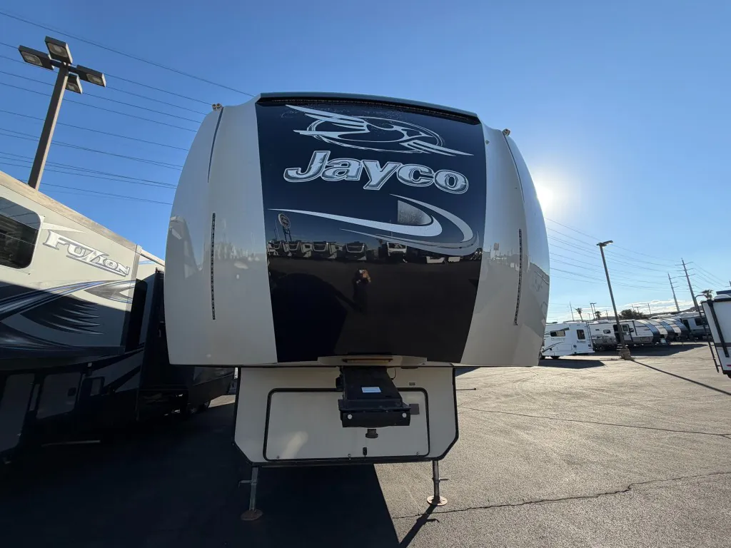 2016 Jayco Pinnacle 36RSQS - Photo 3