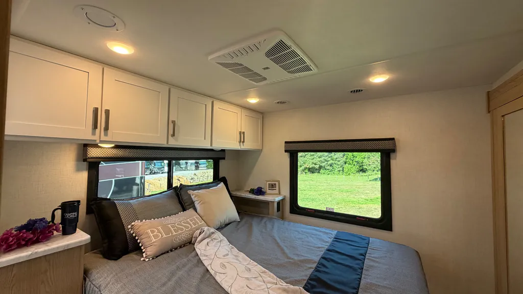 2026 Thor Motor Coach Freedom Elite 31FE, Photos photo 19