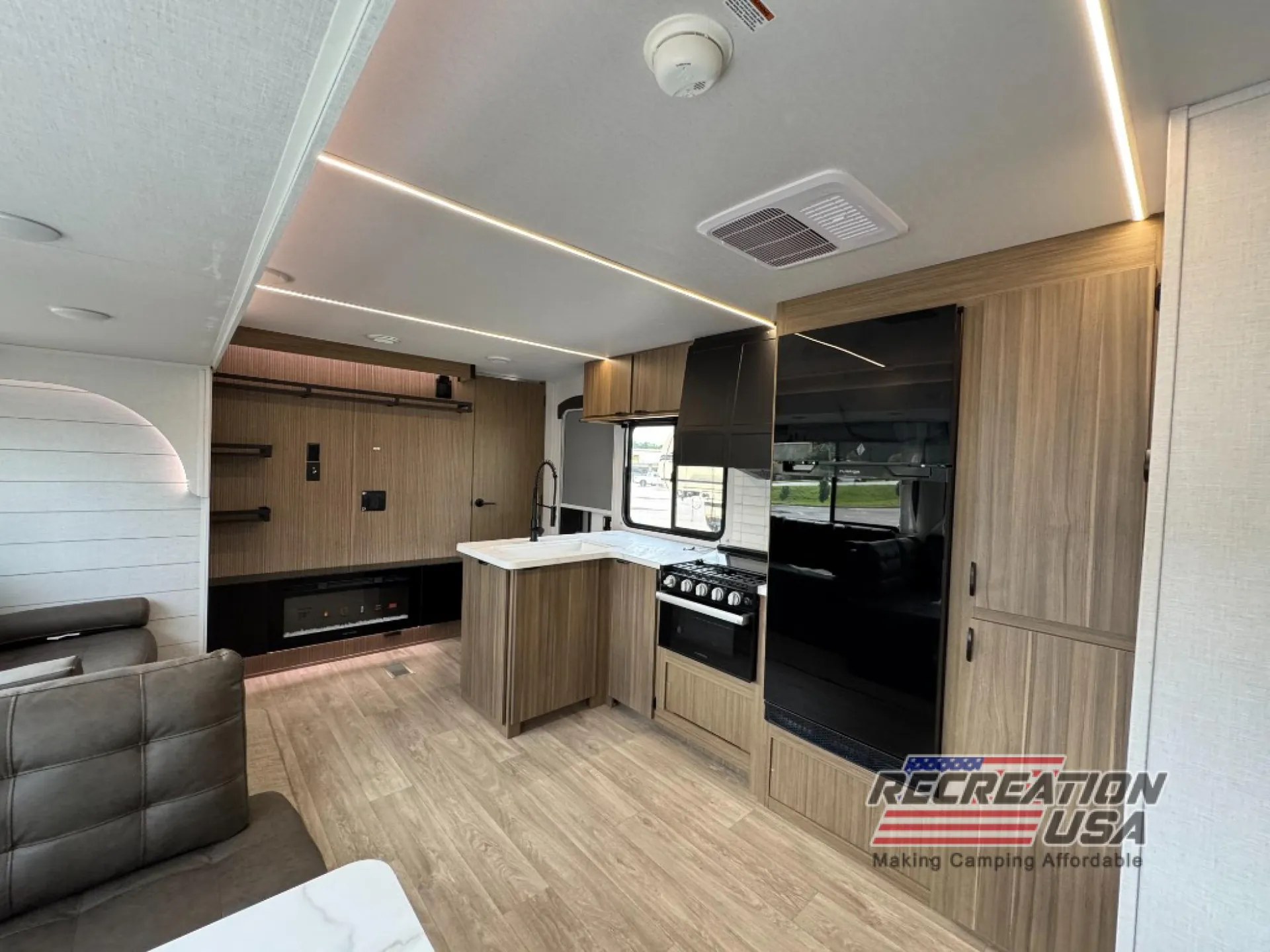 2026 Forest River Wildwood 32BHDS - Photo 4