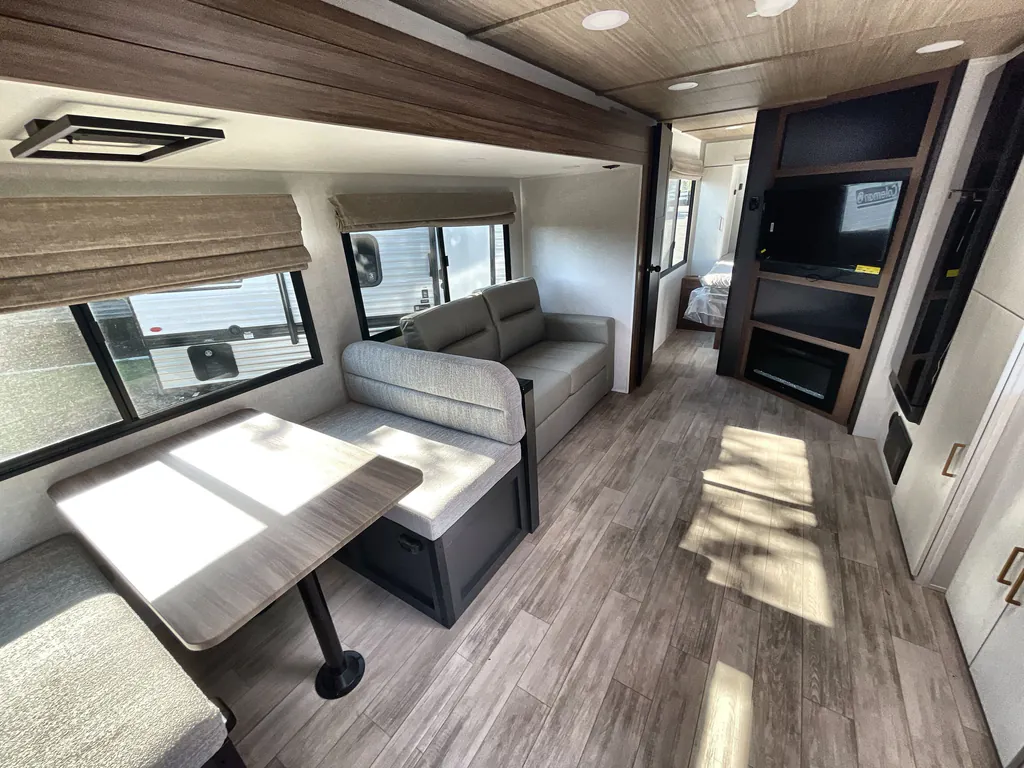 2026 Forest River Vibe Extreme Lite 2600BH, Photos photo 2