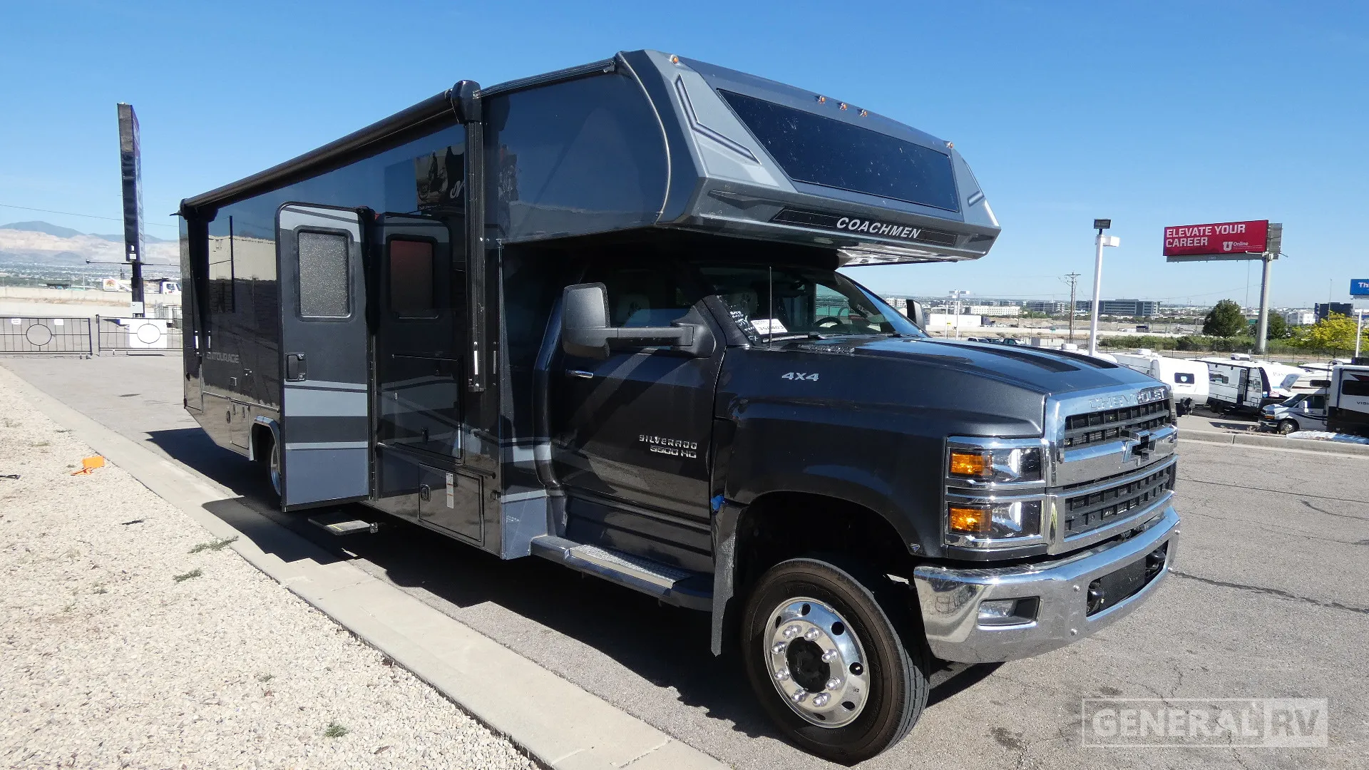 2026 Coachmen Entourage 320LV - Photo 2
