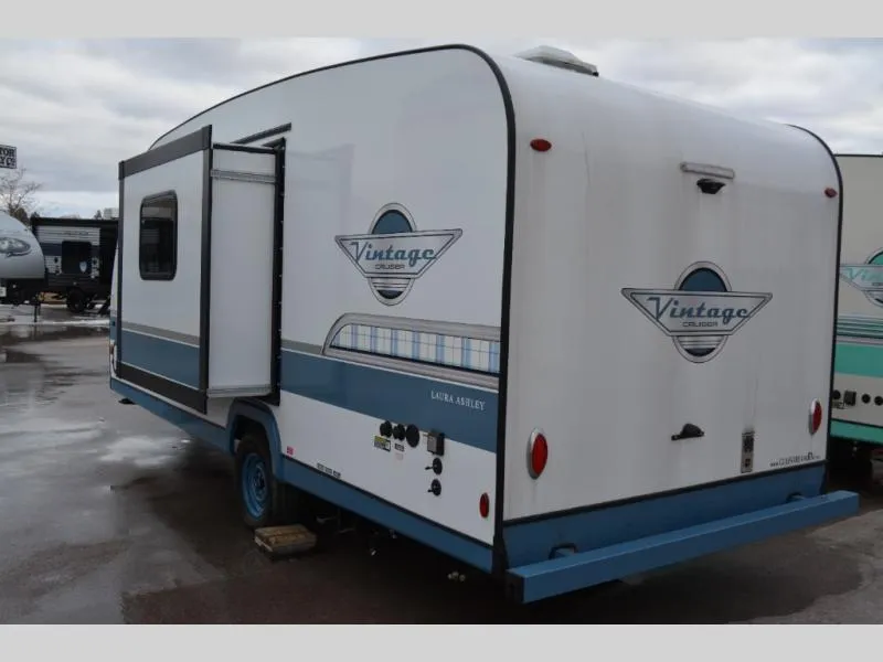 2026 Gulf Stream RV Vintage Cruiser 19CSK - Photo 4