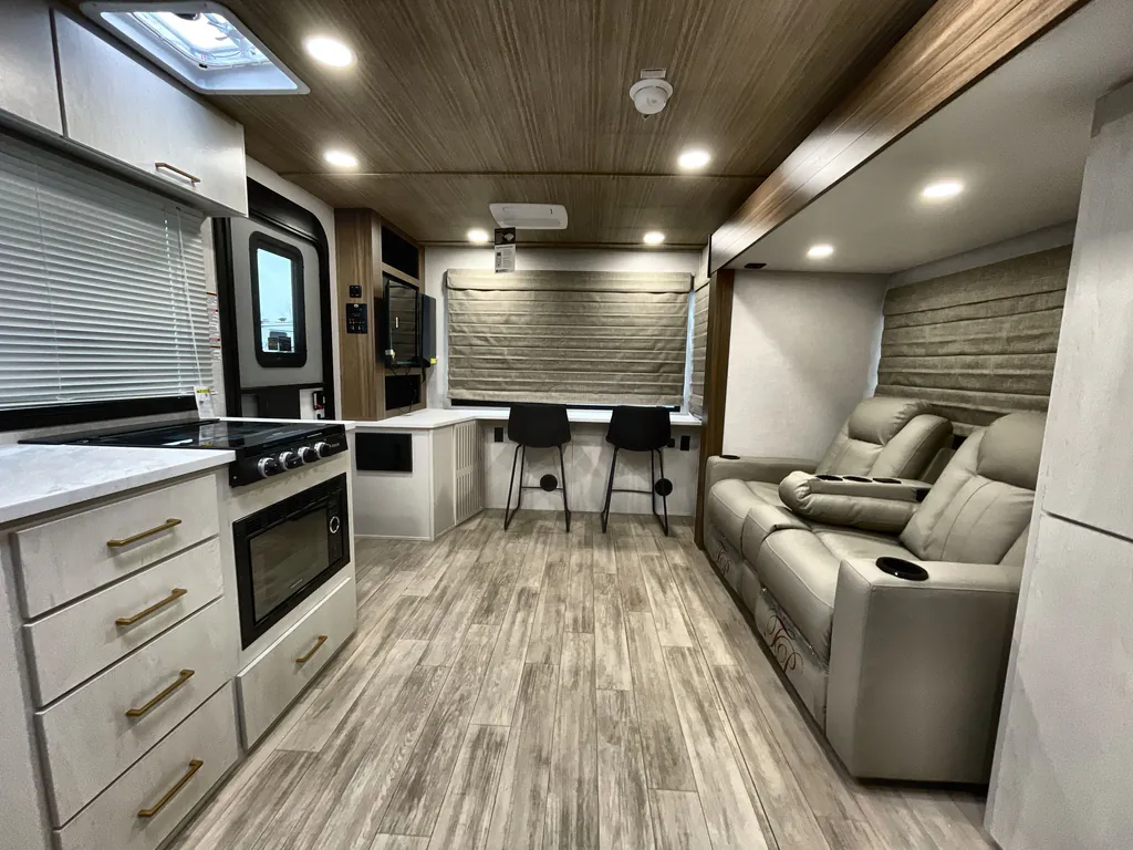2026 Forest River Vibe Extreme Lite 2400RB, Photos photo 3