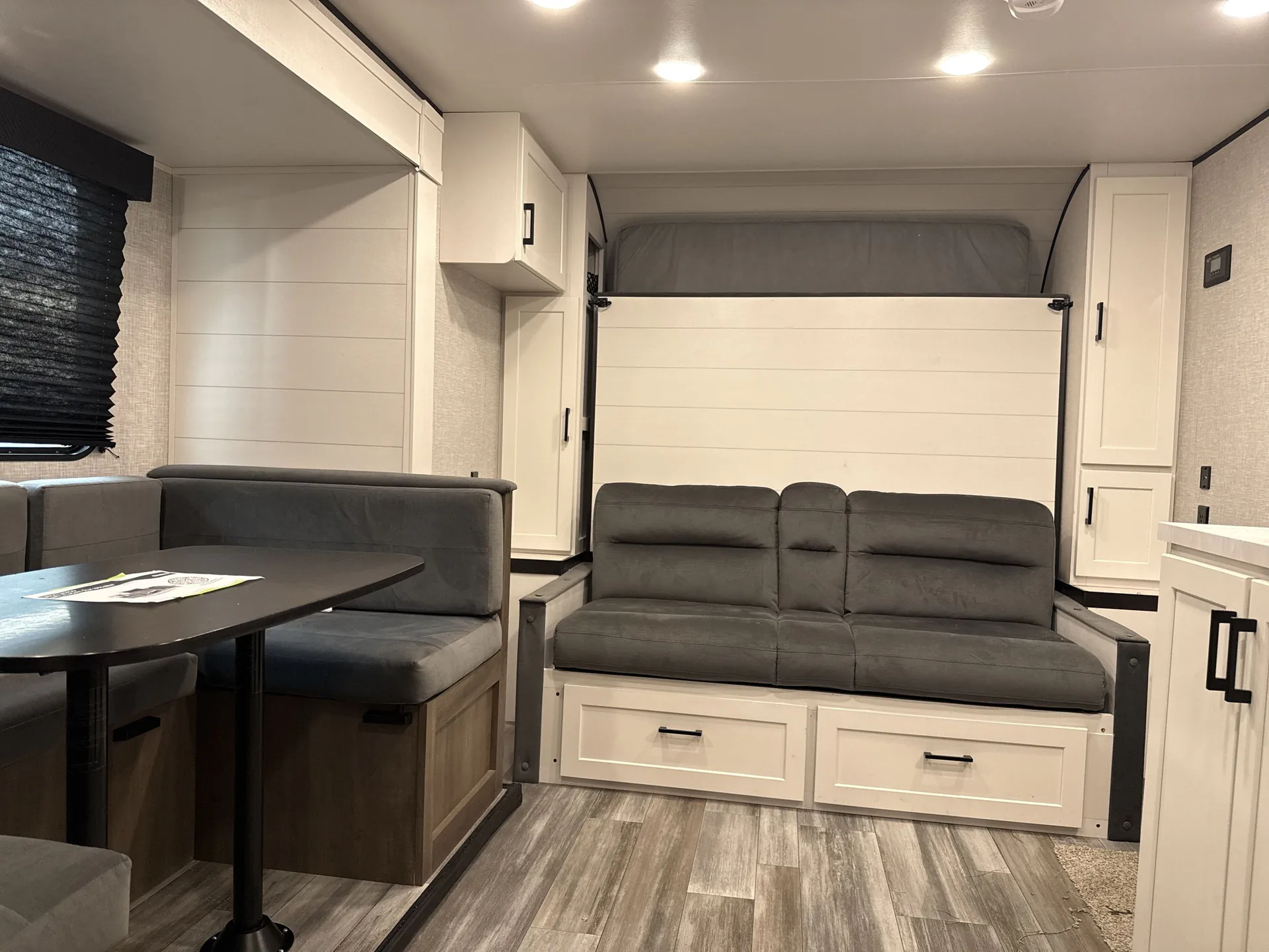 2025 Jayco Jay Flight SLX 197MBW — living area main