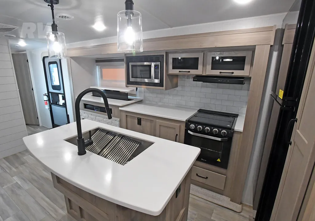 2024 Forest River Rockwood Ultra Lite 2720IK, Photos photo 17