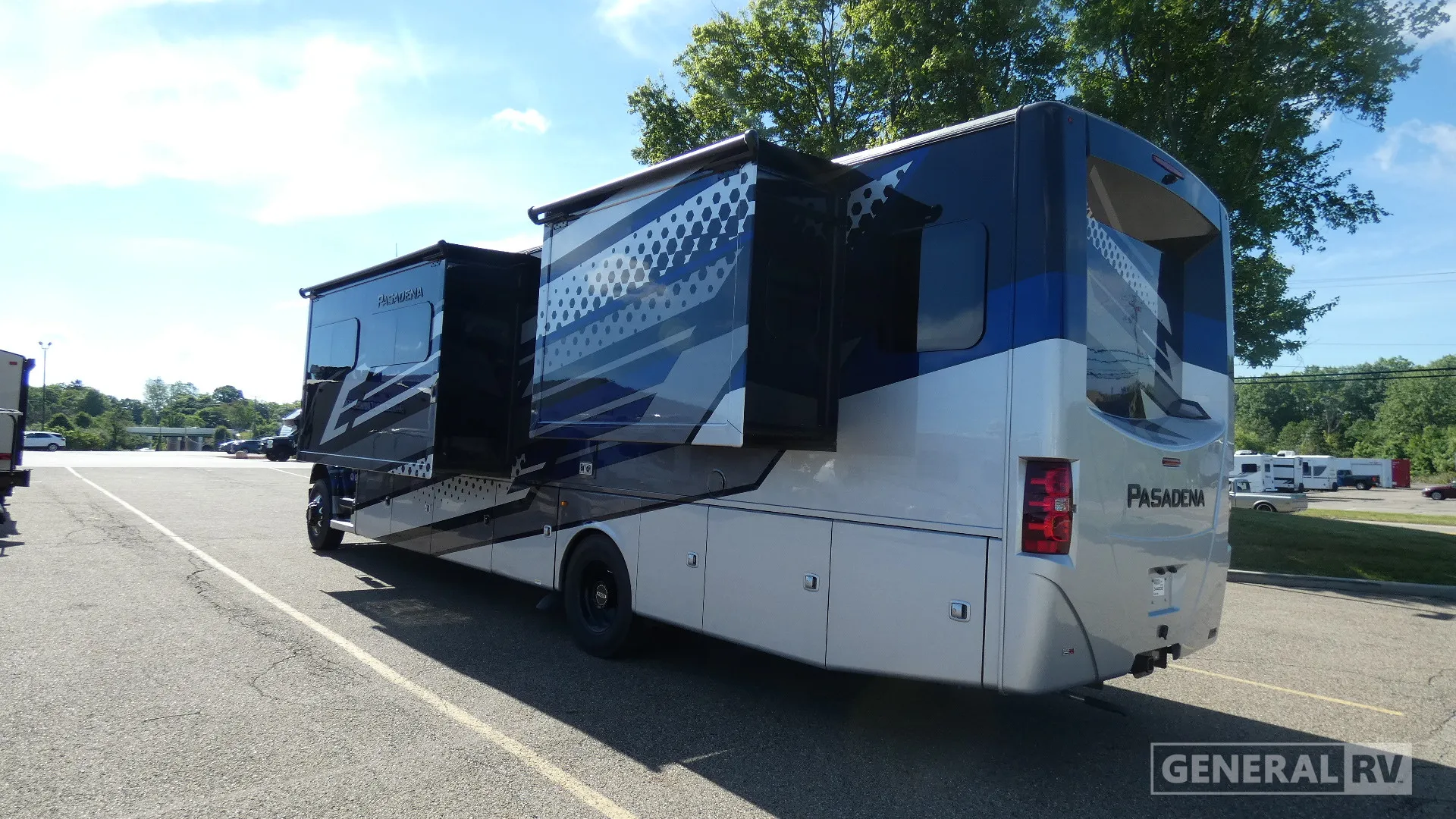 2027 Thor Motor Coach Pasadena 38DX - Photo 4
