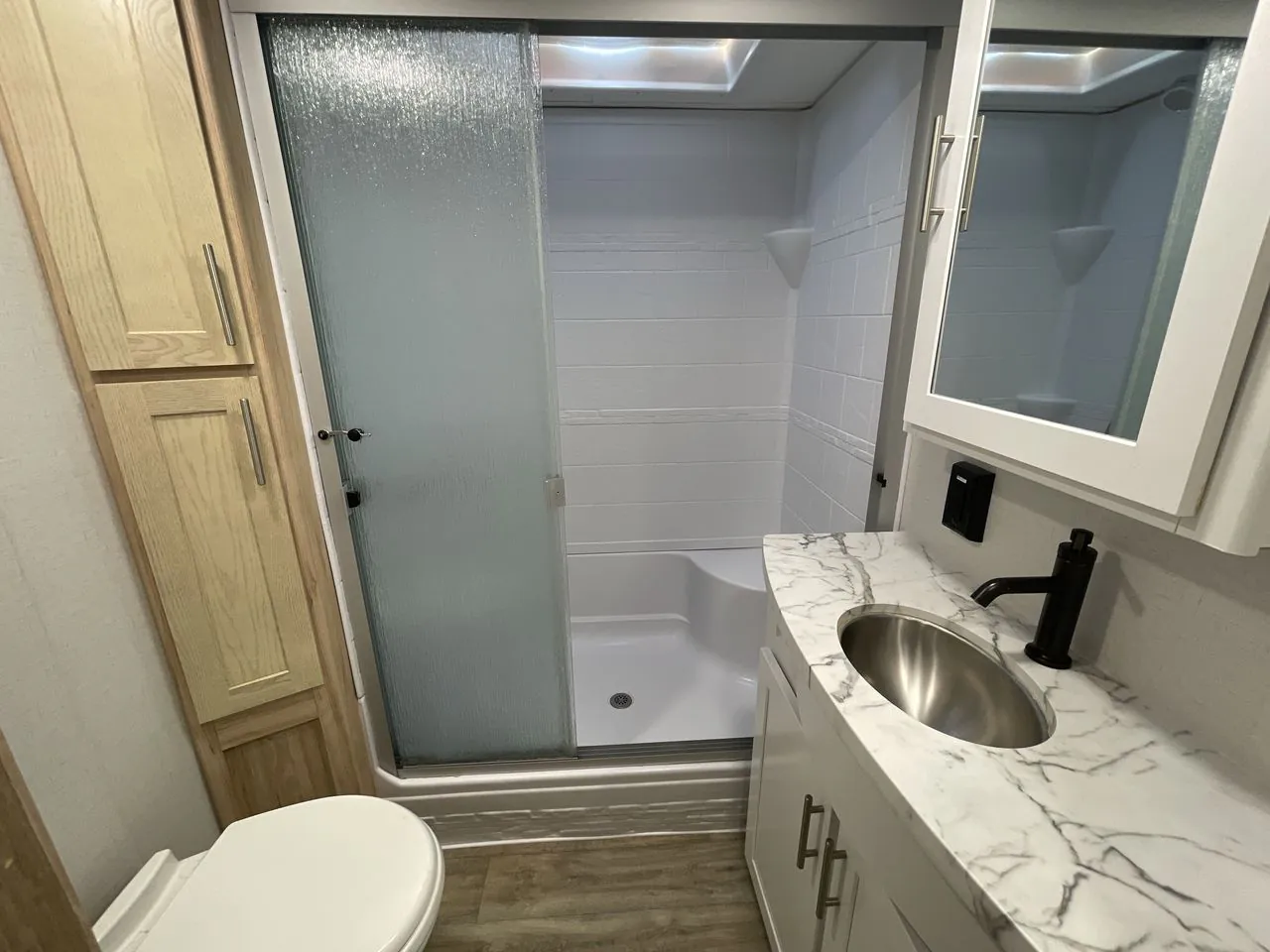 2022 Alliance RV Avenue 32RLS - Photo 3