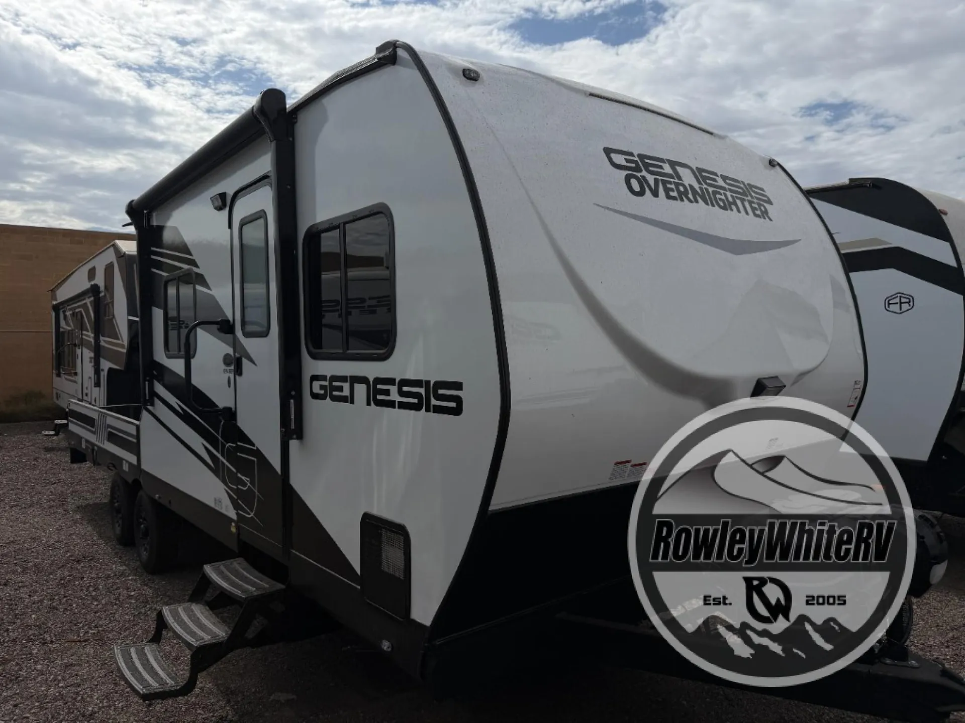 2027 Genesis Supreme Overnighter 12-14.6FK - Photo 2