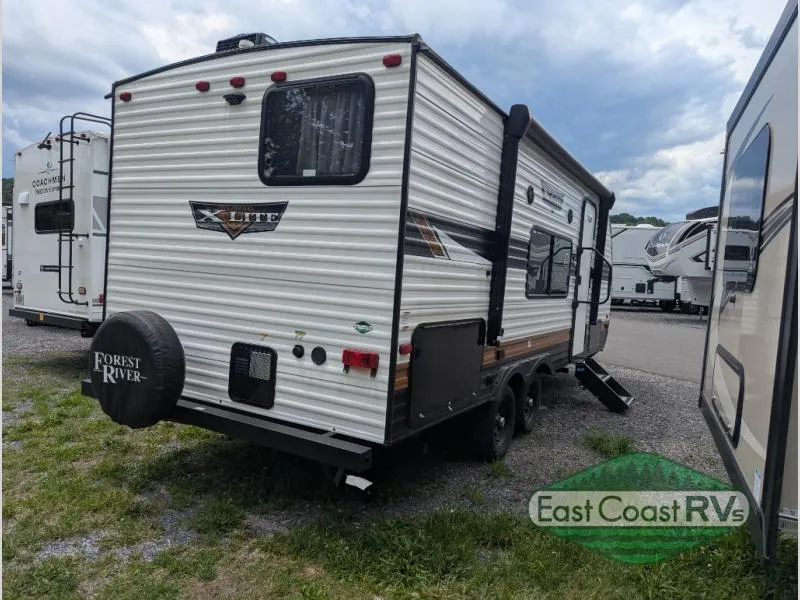 2023 Forest River RV Wildwood X-Lite 19DBXL - Photo 3
