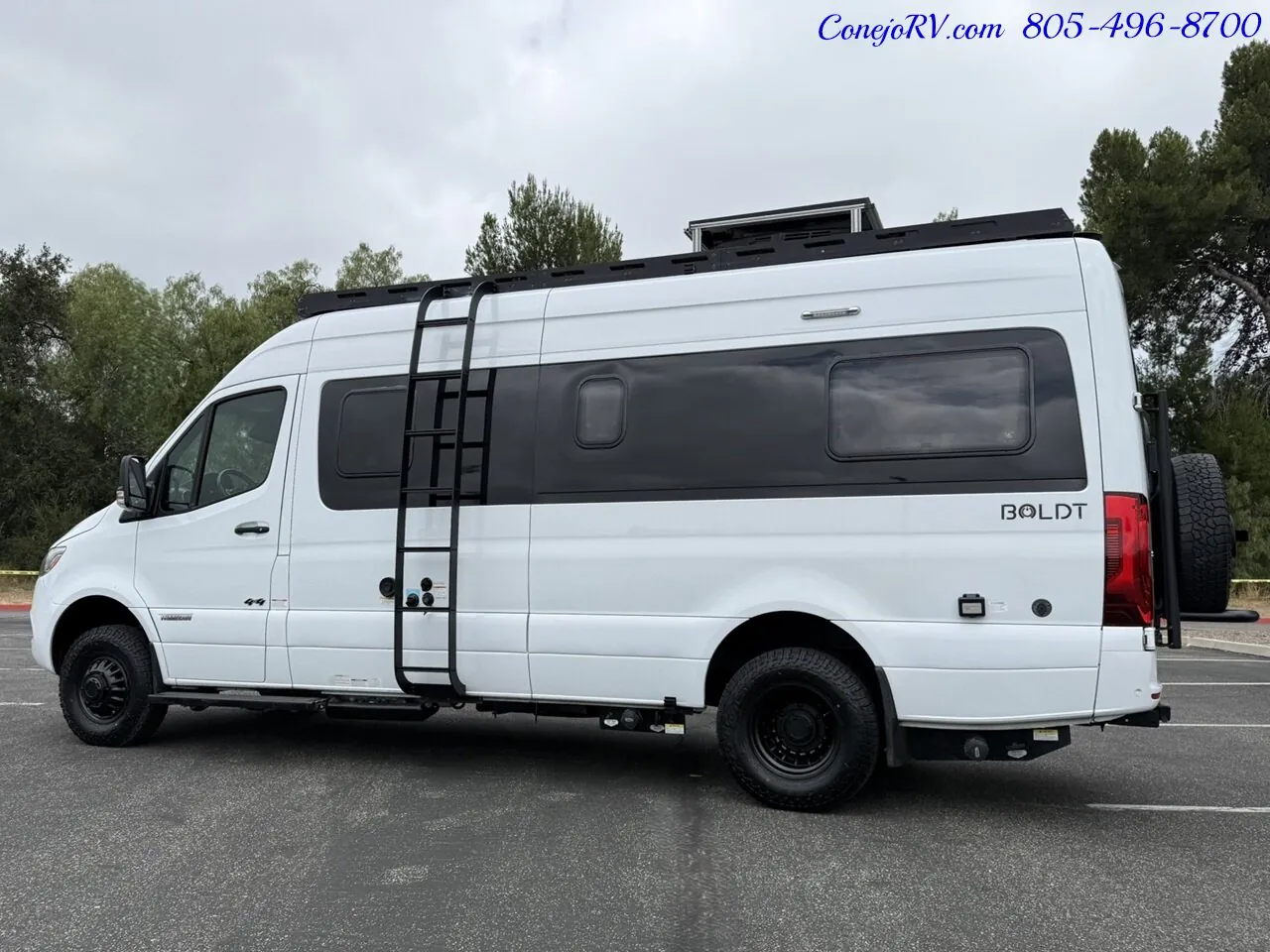 2022 Winnebago Boldt 70BL - Photo 3