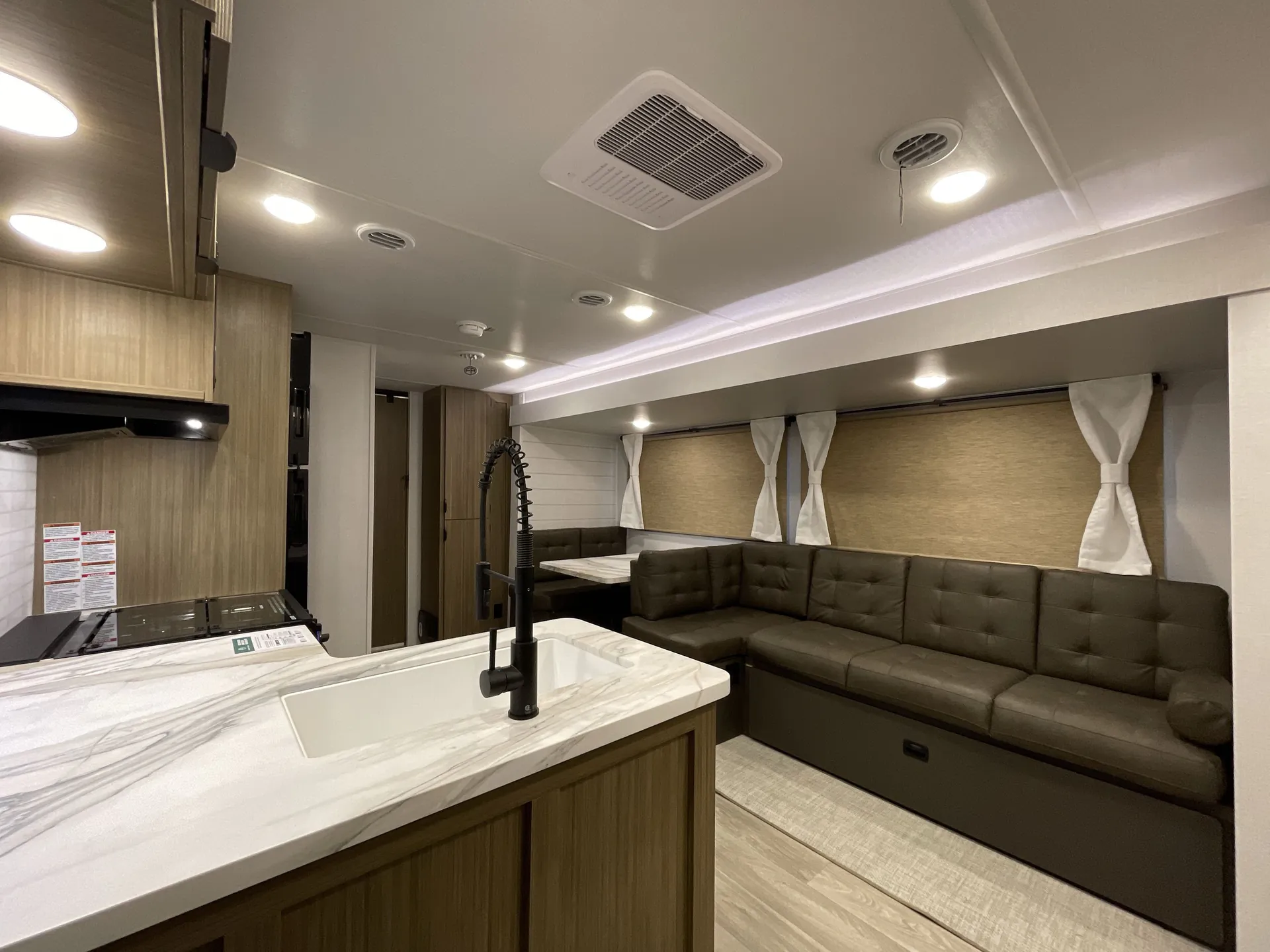 2027 Forest River Salem 33TS — living area main