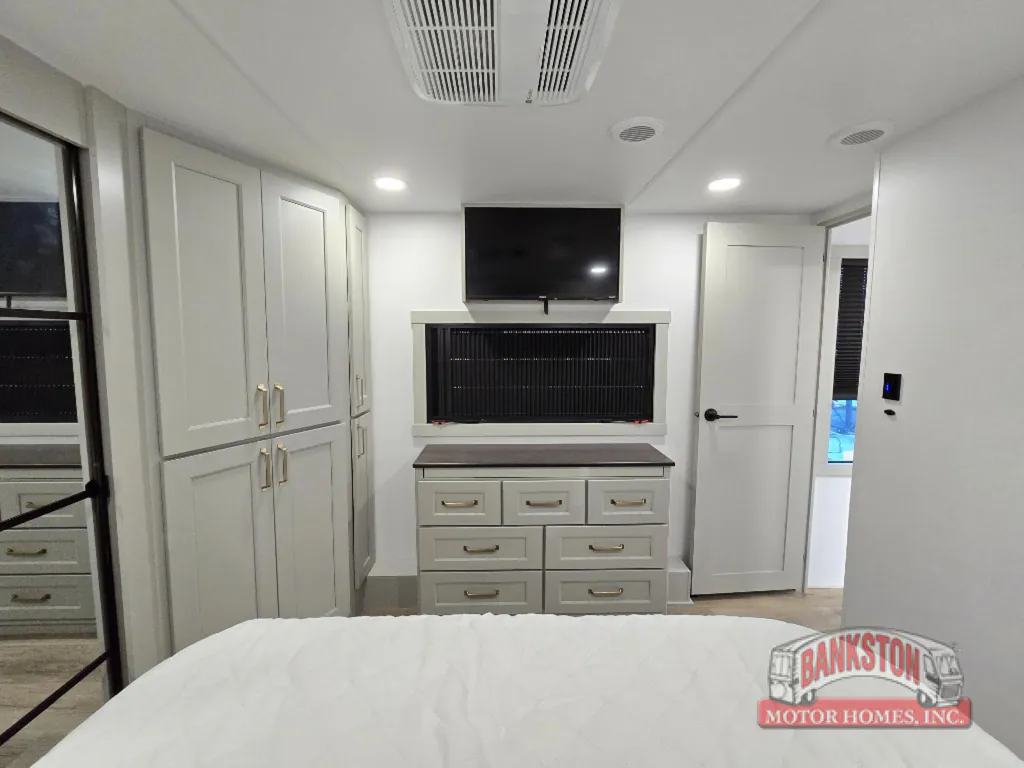 2026 Brinkley Model G 3520, Photos photo 32
