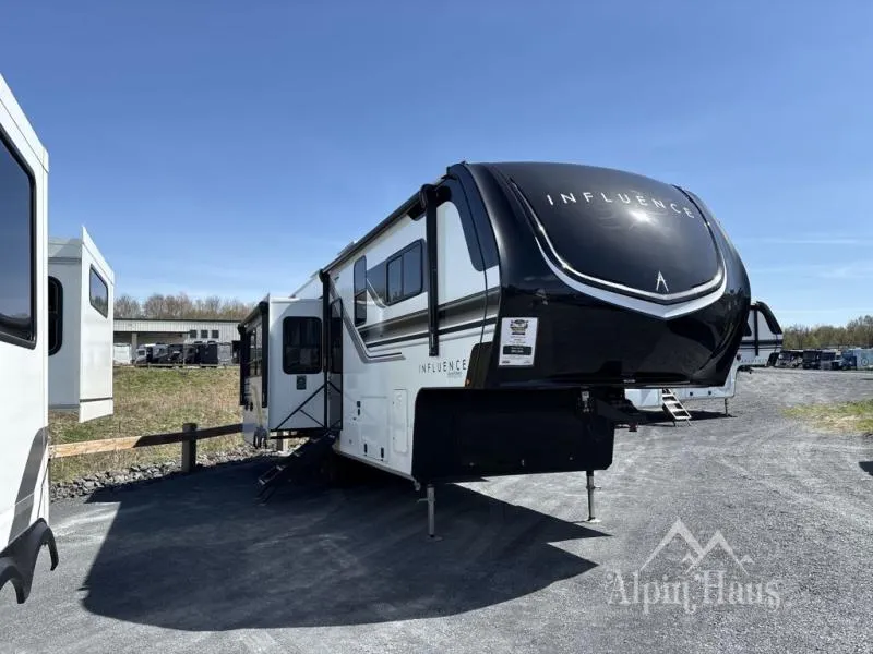 2026 Grand Design Influence 3003RL - Photo 2