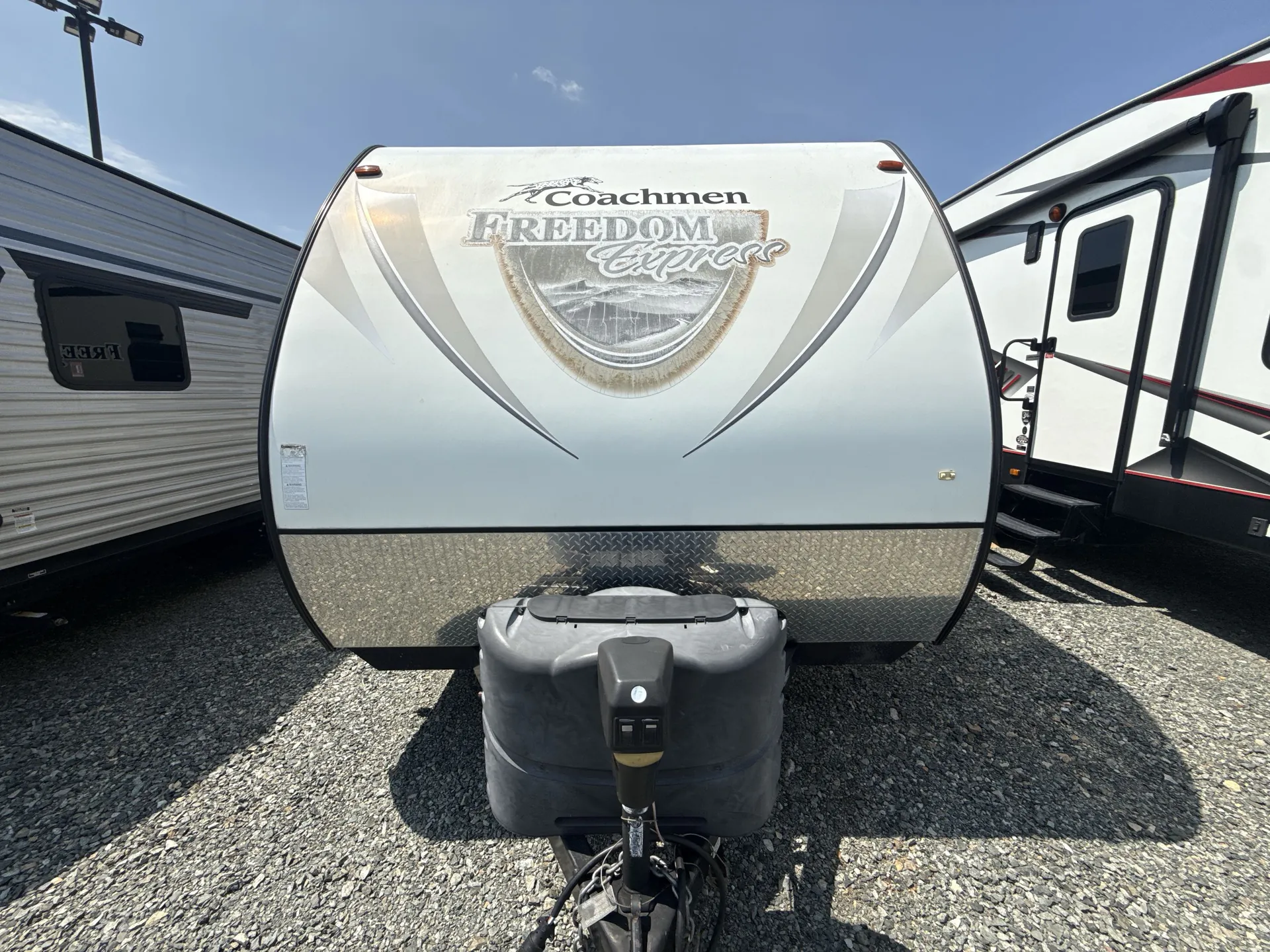 2016 Coachmen Freedom Express 192RBS — front