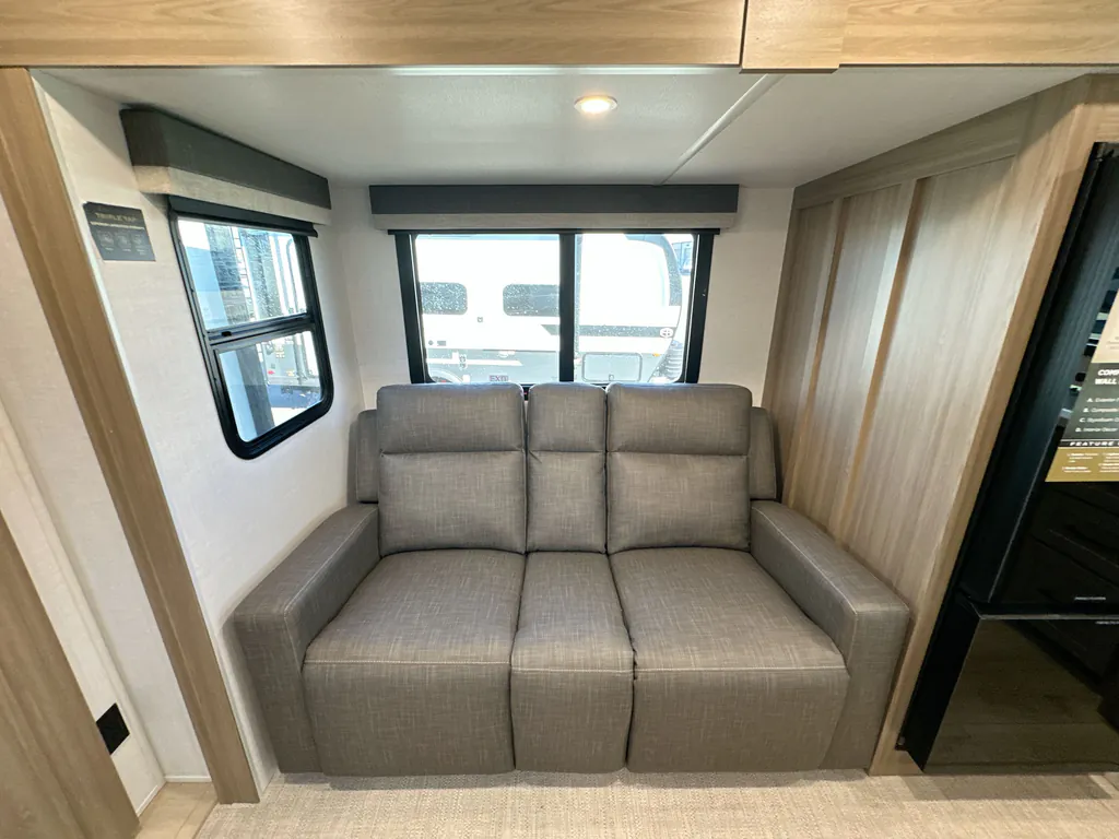 2027 Forest River Rockwood Mini Lite 2523MBR, Photos photo 42