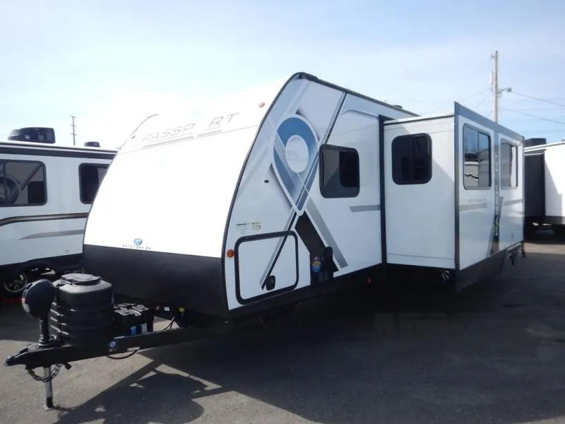 2024 Keystone Passport SL 282QBWE - Photo 2