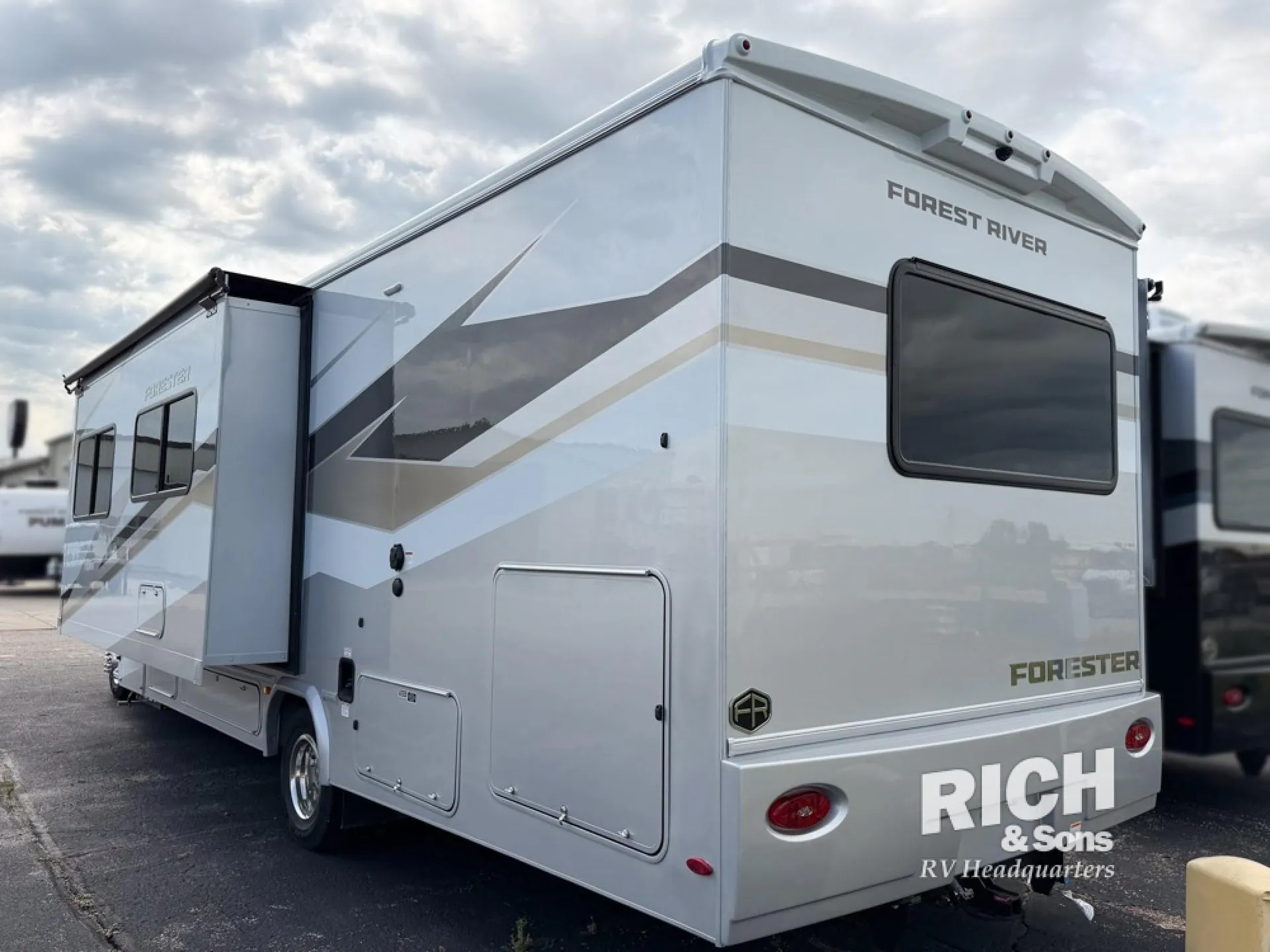 2027 Forest River Forester 3011DS — Photo 7