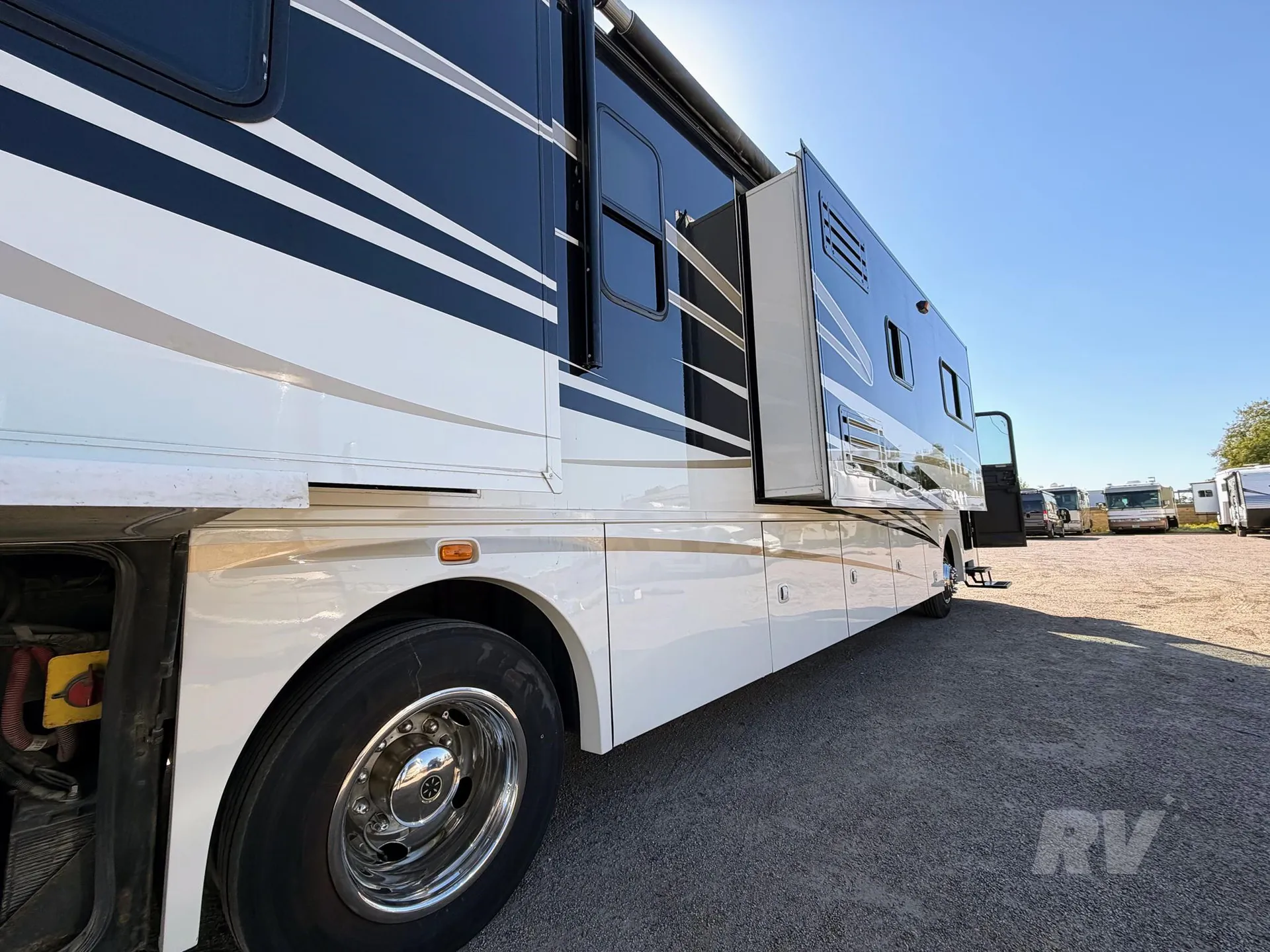 2013 Coachmen Sportscoach Cross Country 406QS - Photo 4