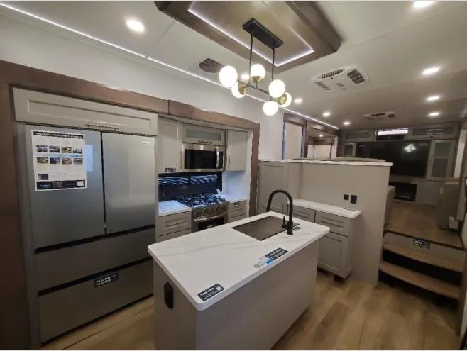 2026 Alliance RV Paradigm 385FL - Photo 4