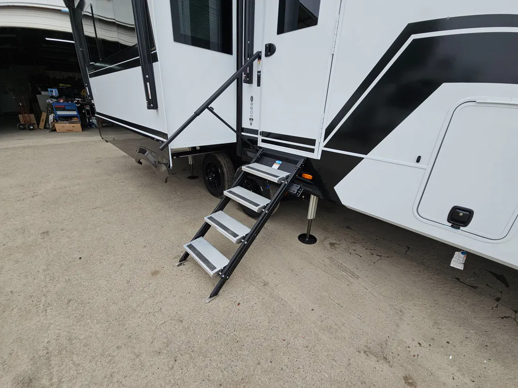 2026 Brinkley Model Z 3600, Photos photo 62