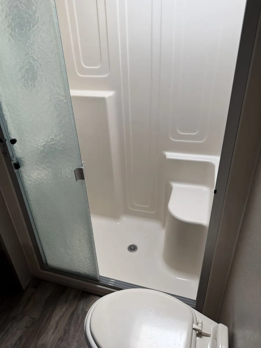 2019 Forest River Cedar Creek Champagne Edition 38EL, Photos photo 24