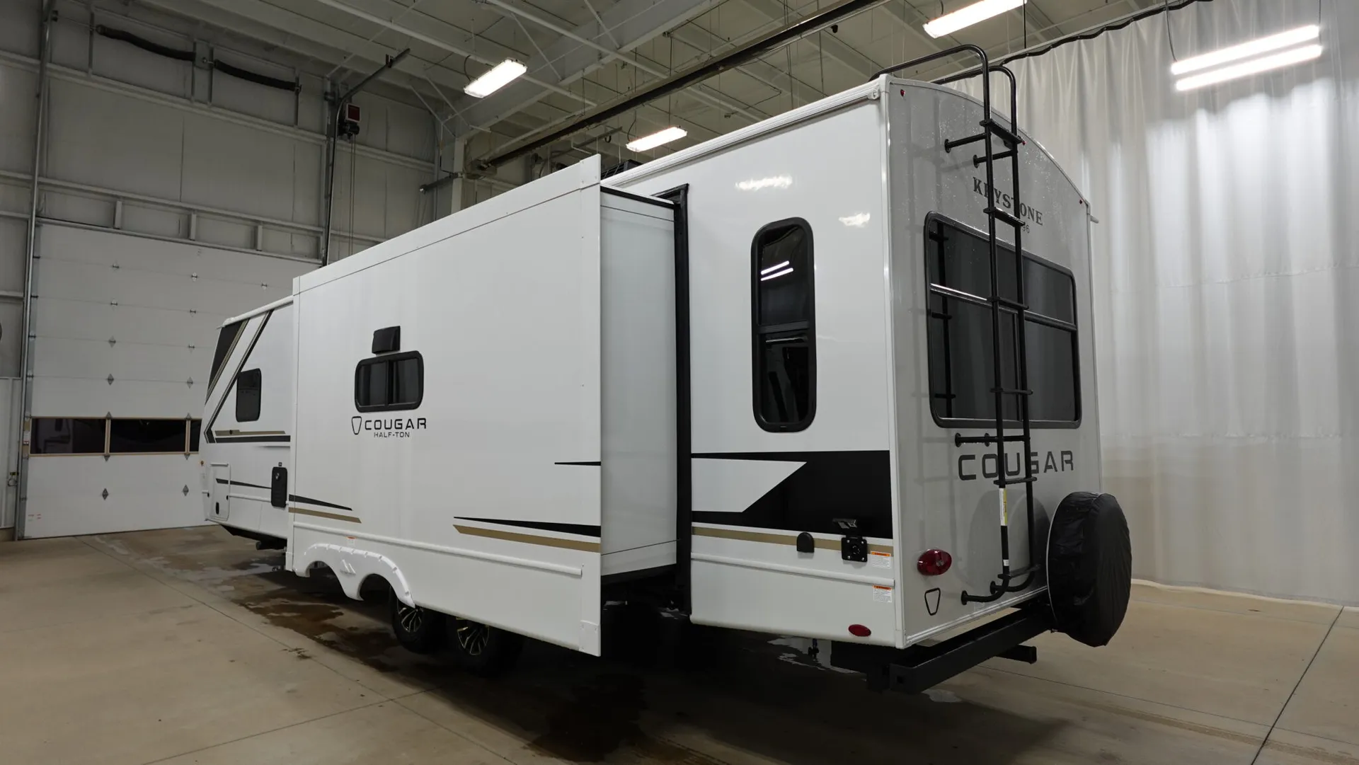 2026 Keystone Cougar Half Ton 29RLP - Photo 4