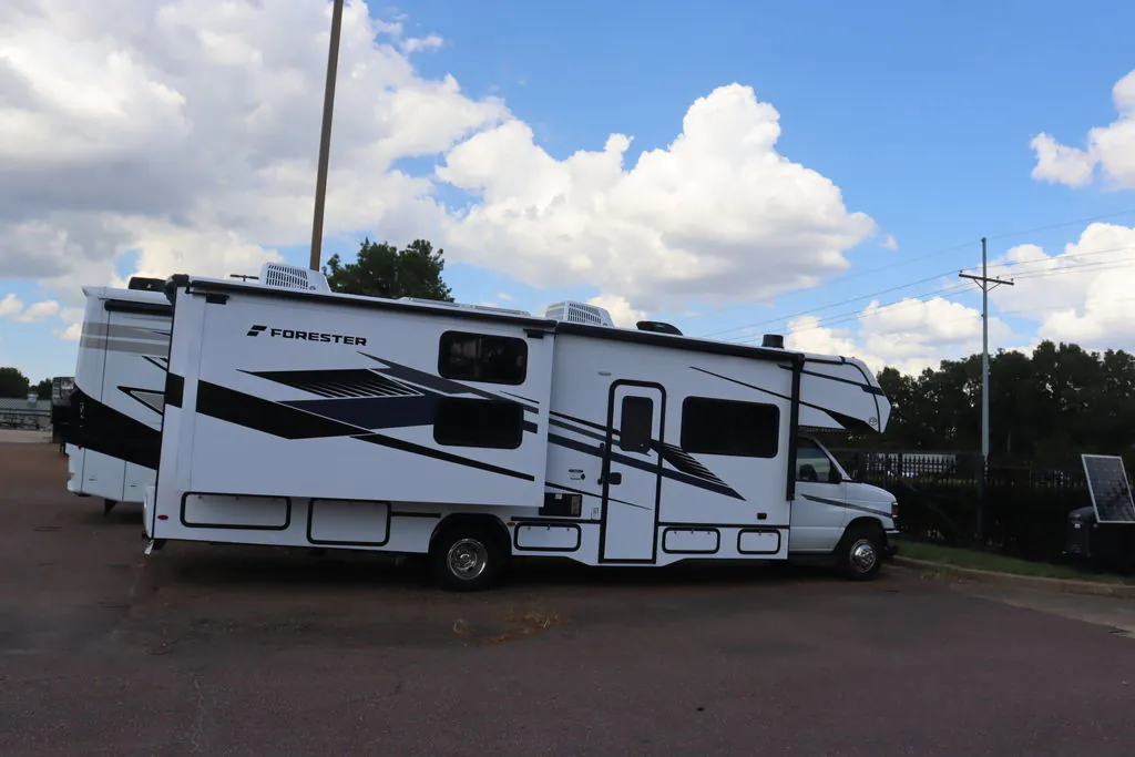 2026 Forest River Forester 3251DSLE — Photo 5