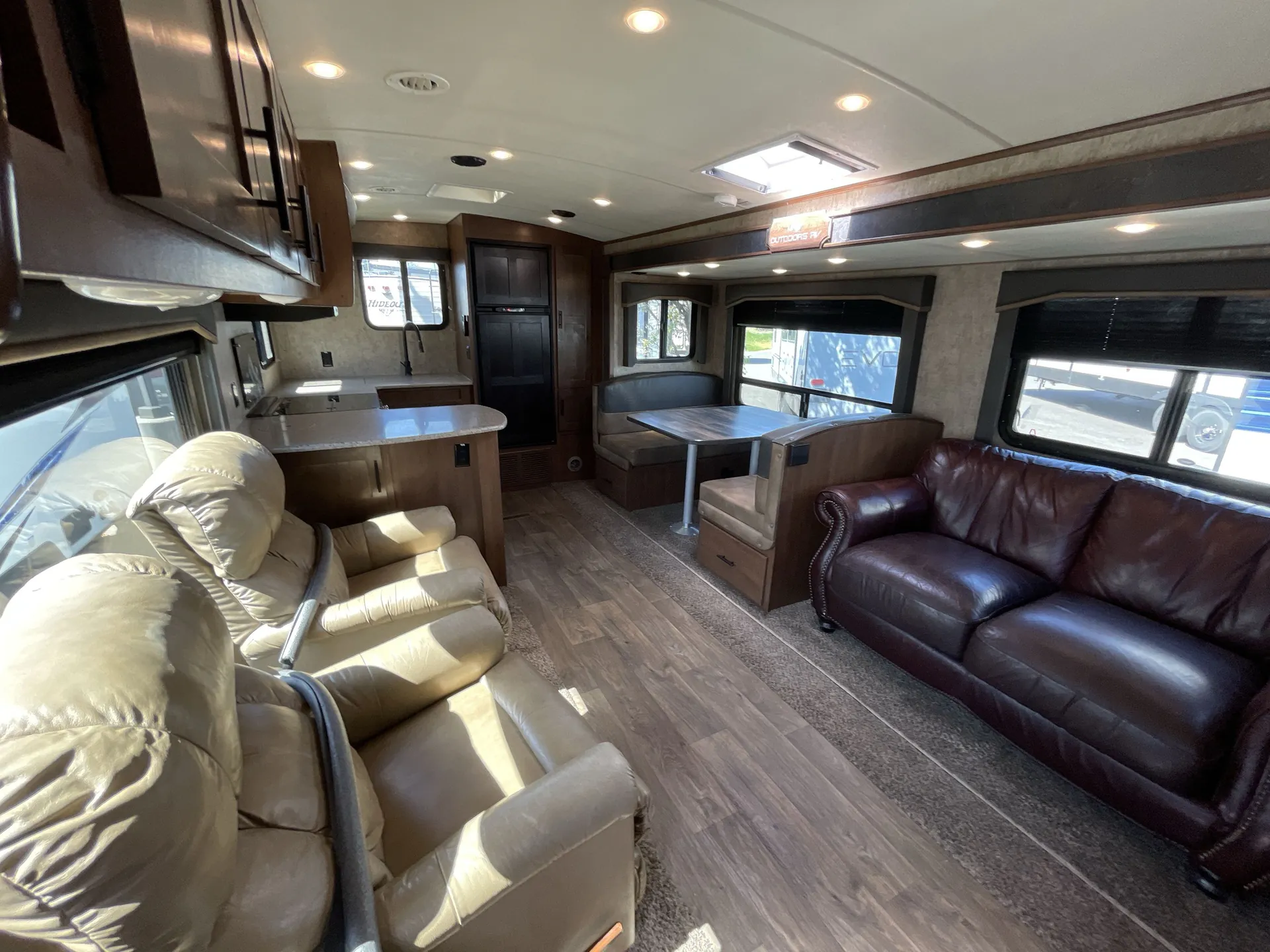 2021 Outdoors RV Mountain Series Black Stone 280RKS — living area main
