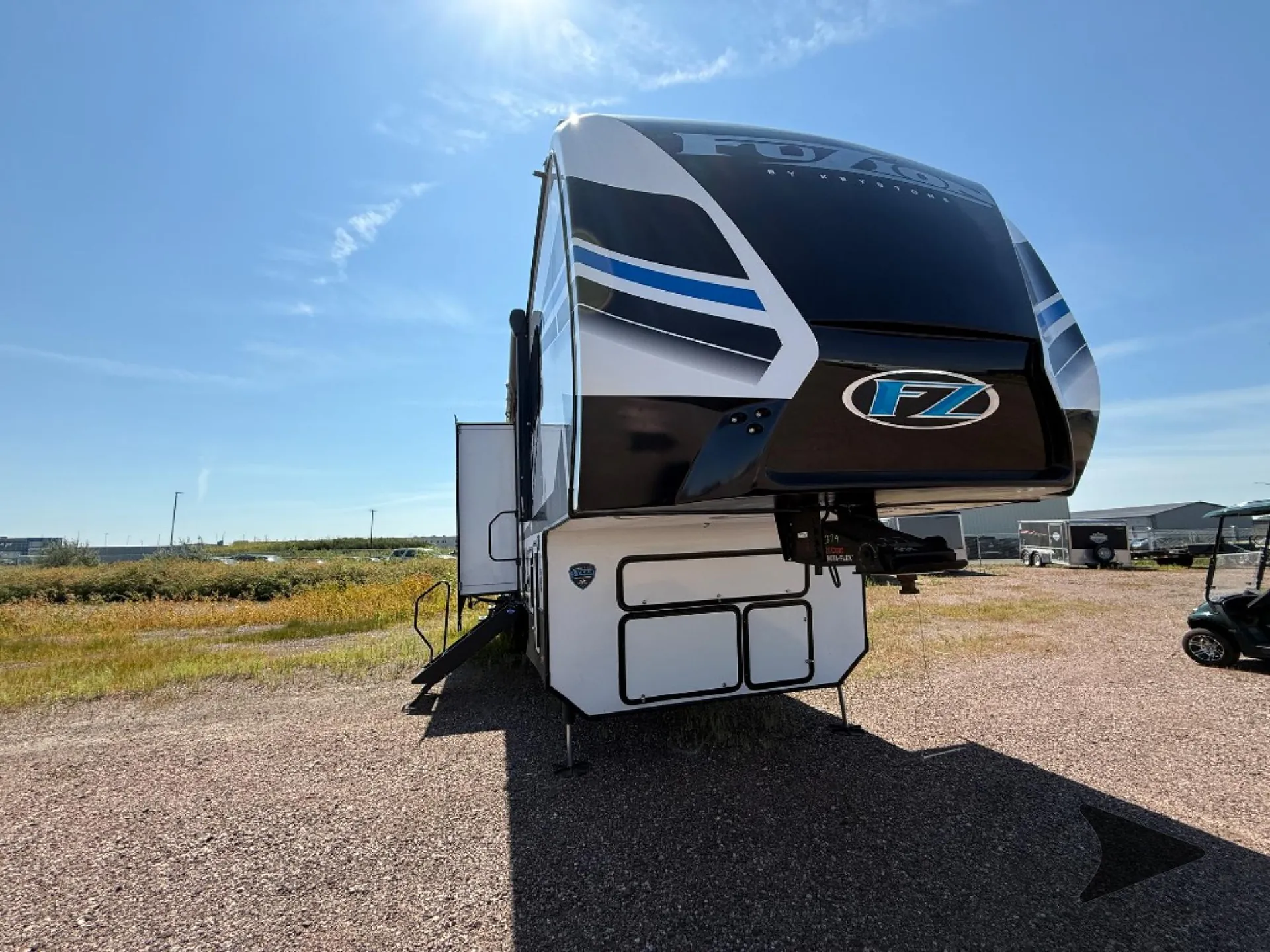 2023 Keystone Fuzion 379 - Photo 3
