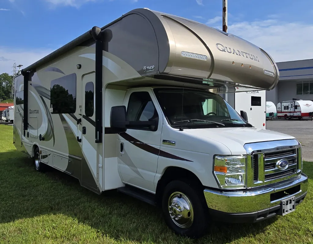 2017 Thor Motor Coach Quantum PD31 - Photo 3