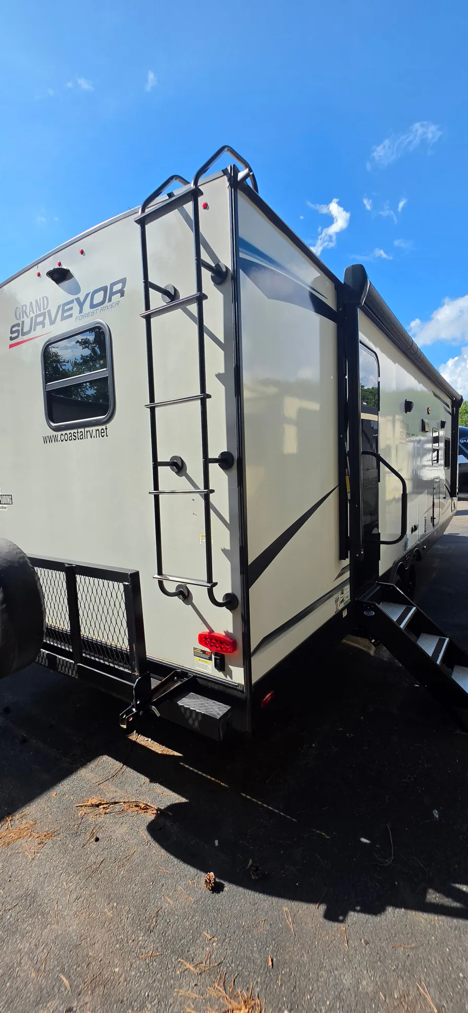2023 Forest River Grand Surveyor 267RBSS - Photo 4