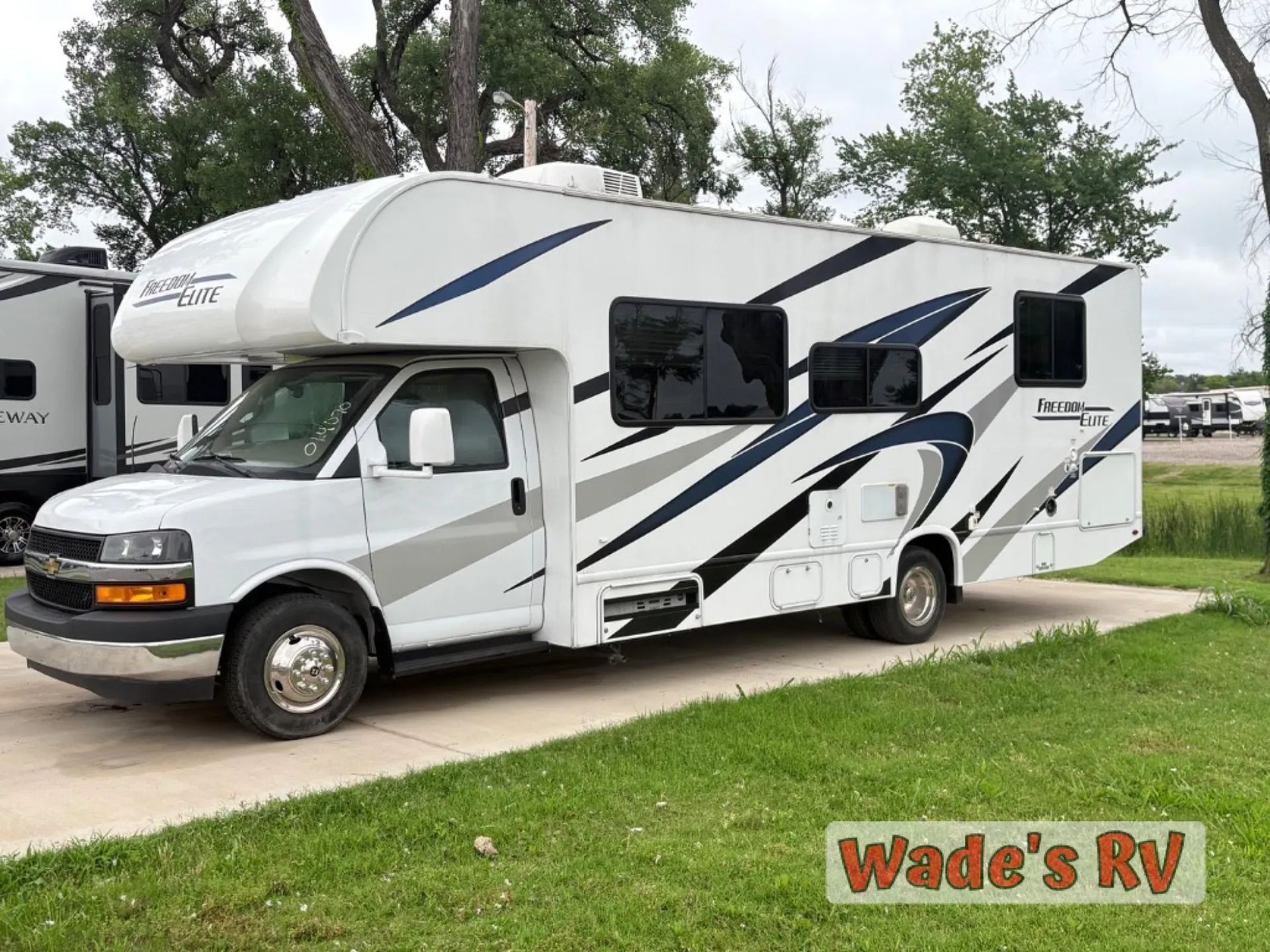 2024 Thor Motor Coach Freedom Elite 28AE - Photo 3