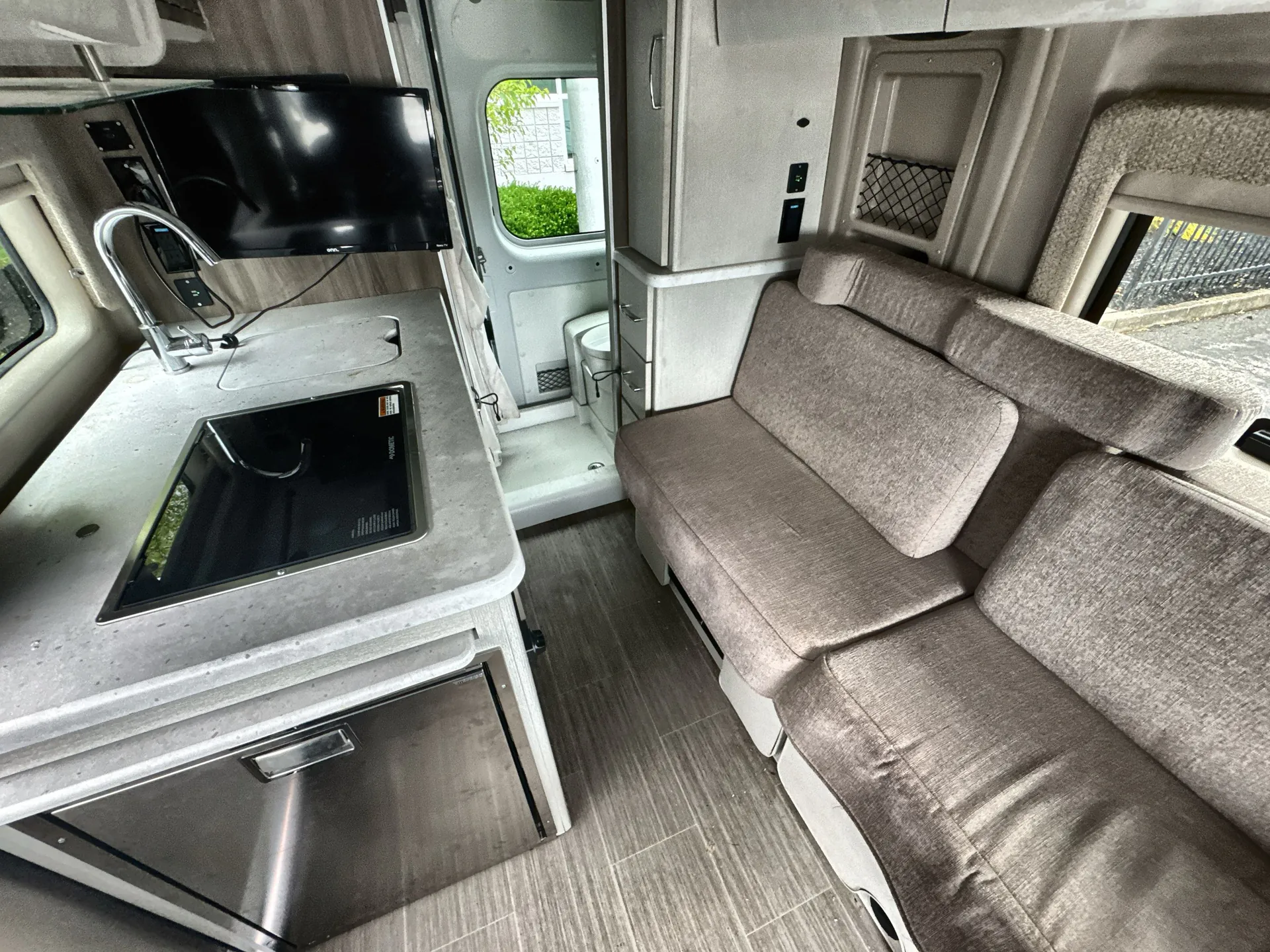 2022 Thor Motor Coach Rize 18M — living area main