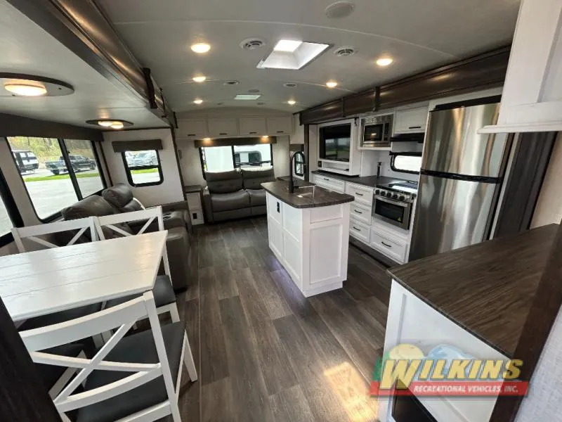 2023 Dutchmen Atlas 3312RL - Photo 4