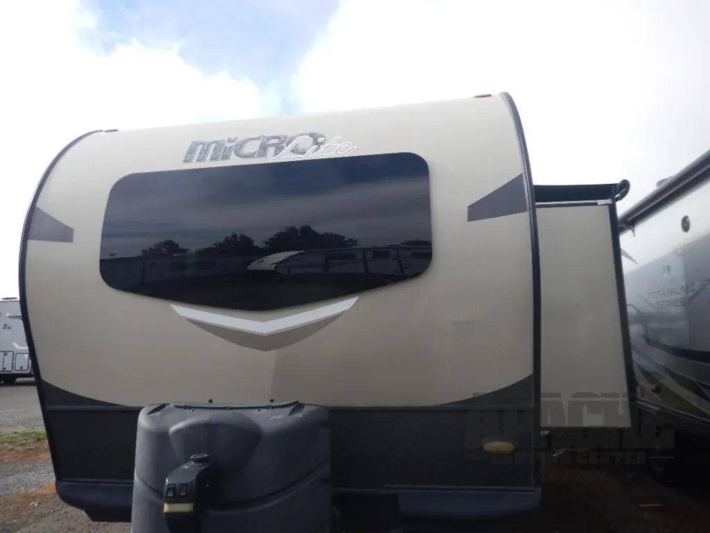 2019 Forest River Flagstaff Micro Lite 25BRDS, Photos photo 3