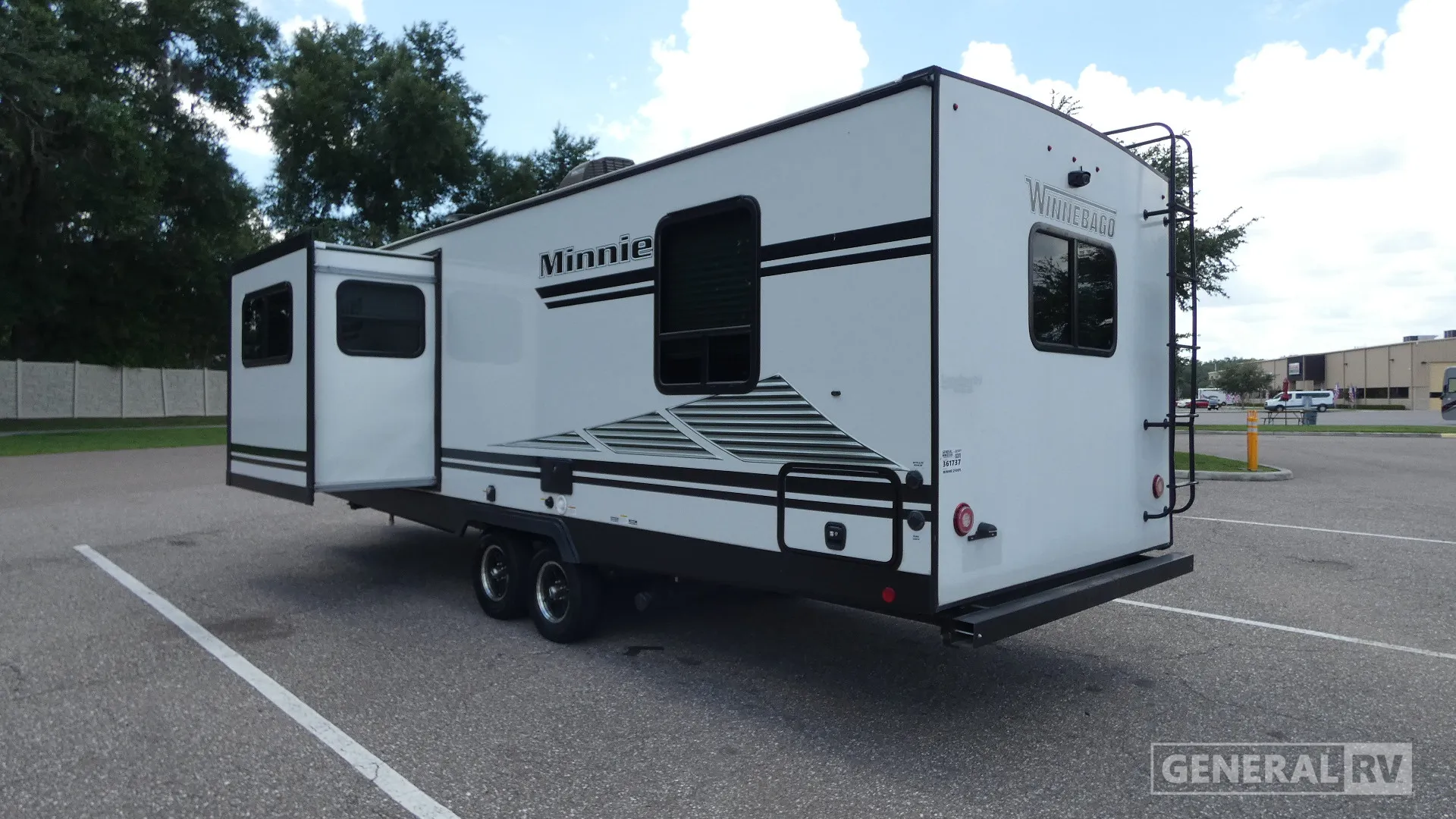 2021 Winnebago Minnie 2500FL - Photo 4