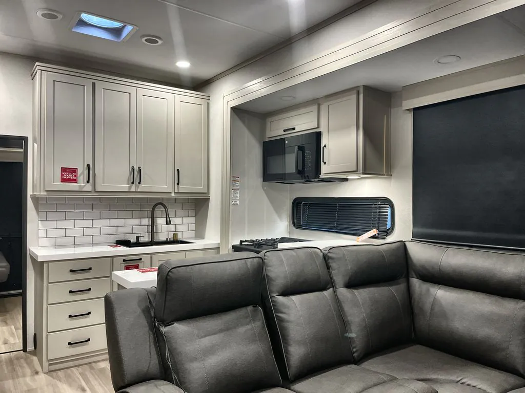 2027 Grand Design Momentum 344M, Photos photo 11