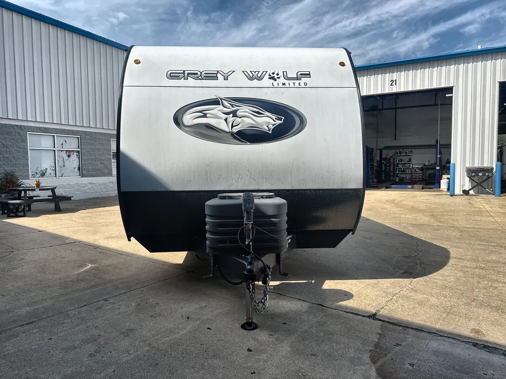 2024 Forest River Cherokee Grey Wolf 27DBH, Photos photo 4