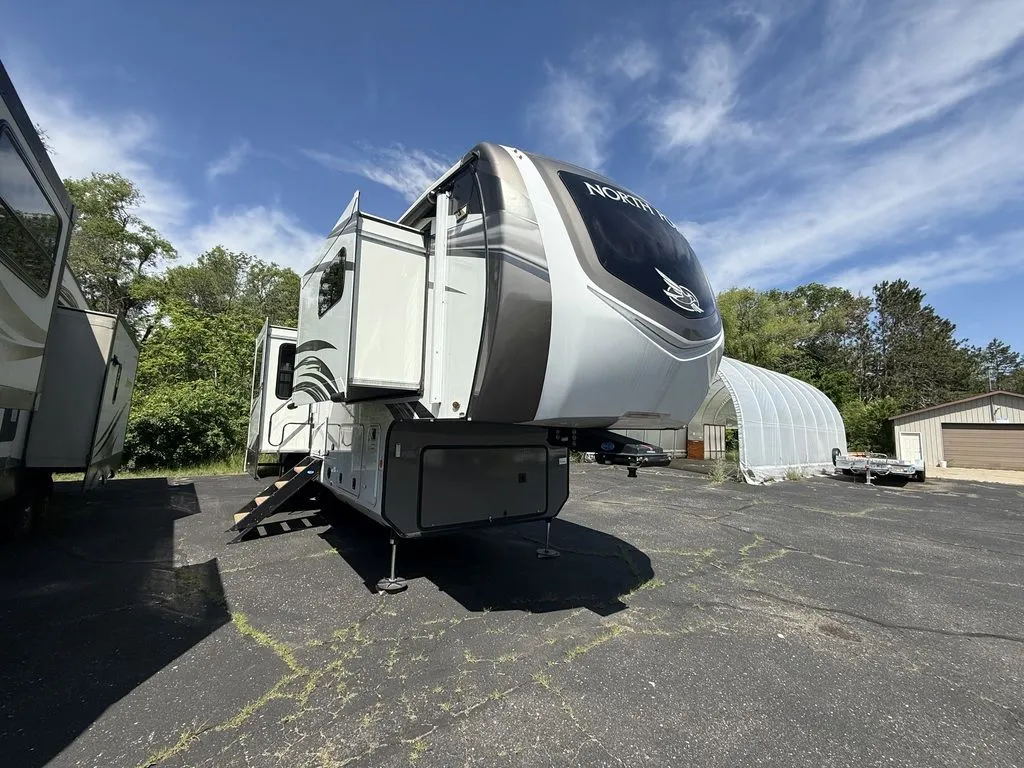 2020 Jayco North Point 377RLBH - Photo 2